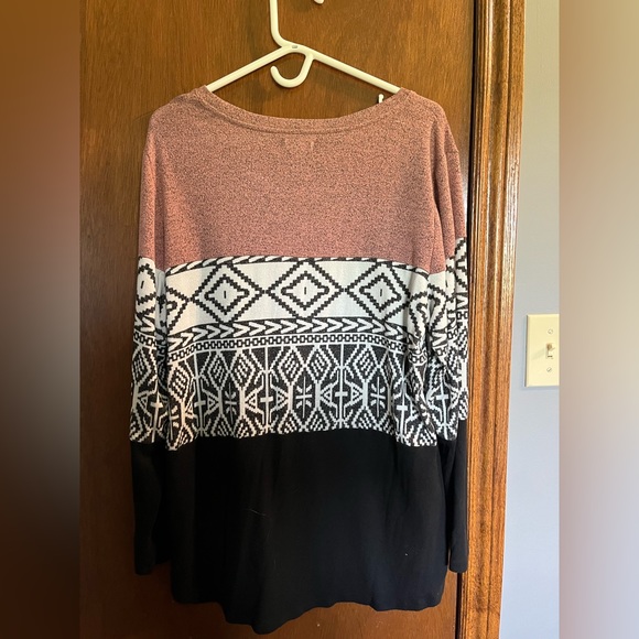 Maurices long sleeve shirt size XXL - Picture 2 of 3